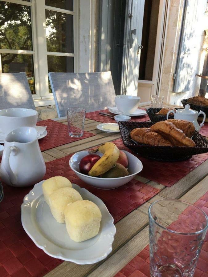 Tilleuls Et Bambous Hotell Saint-Sauveur-d'Aunis Eksteriør bilde
